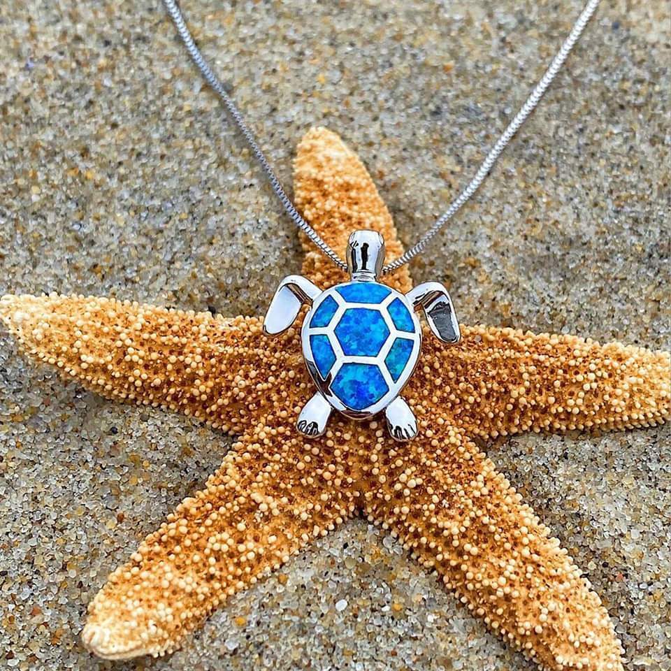 Ketting en oorbellen met zeeschildpadontwerp