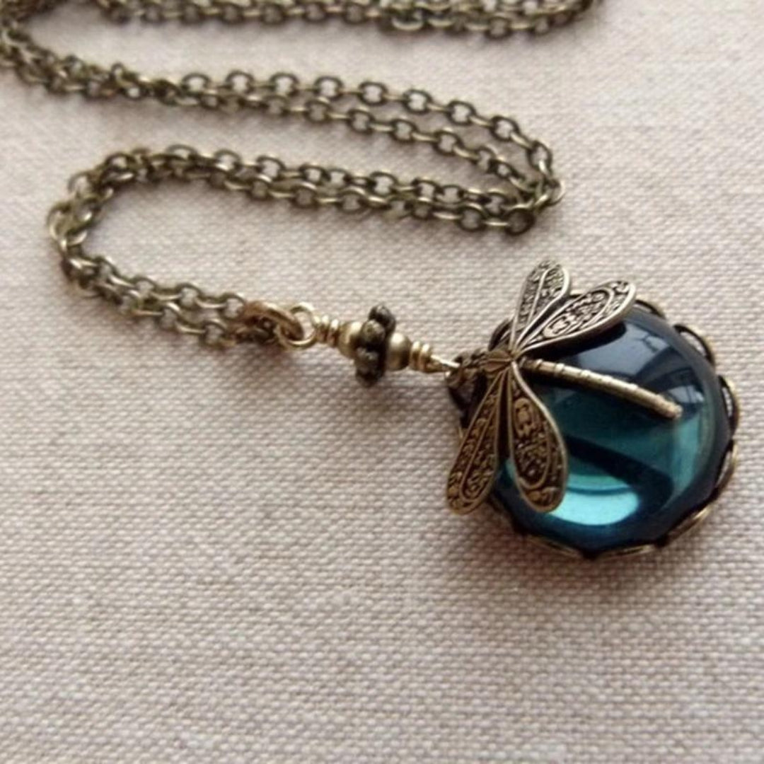 Ketting met libelmotief