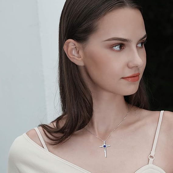 Saffieren hartvormige kruisketting | Witgoud