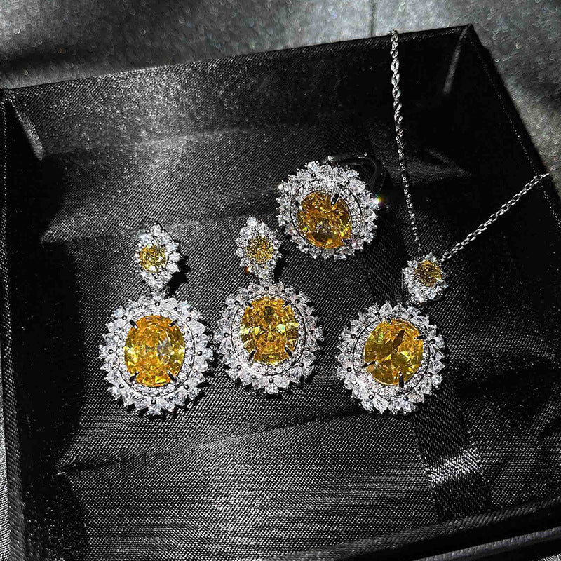 Vespera Aetherin Set Geel | Witgoud