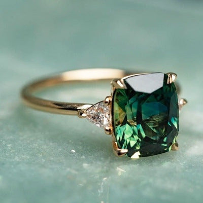 Ring geïnspireerd met groene edelsteen | Goud