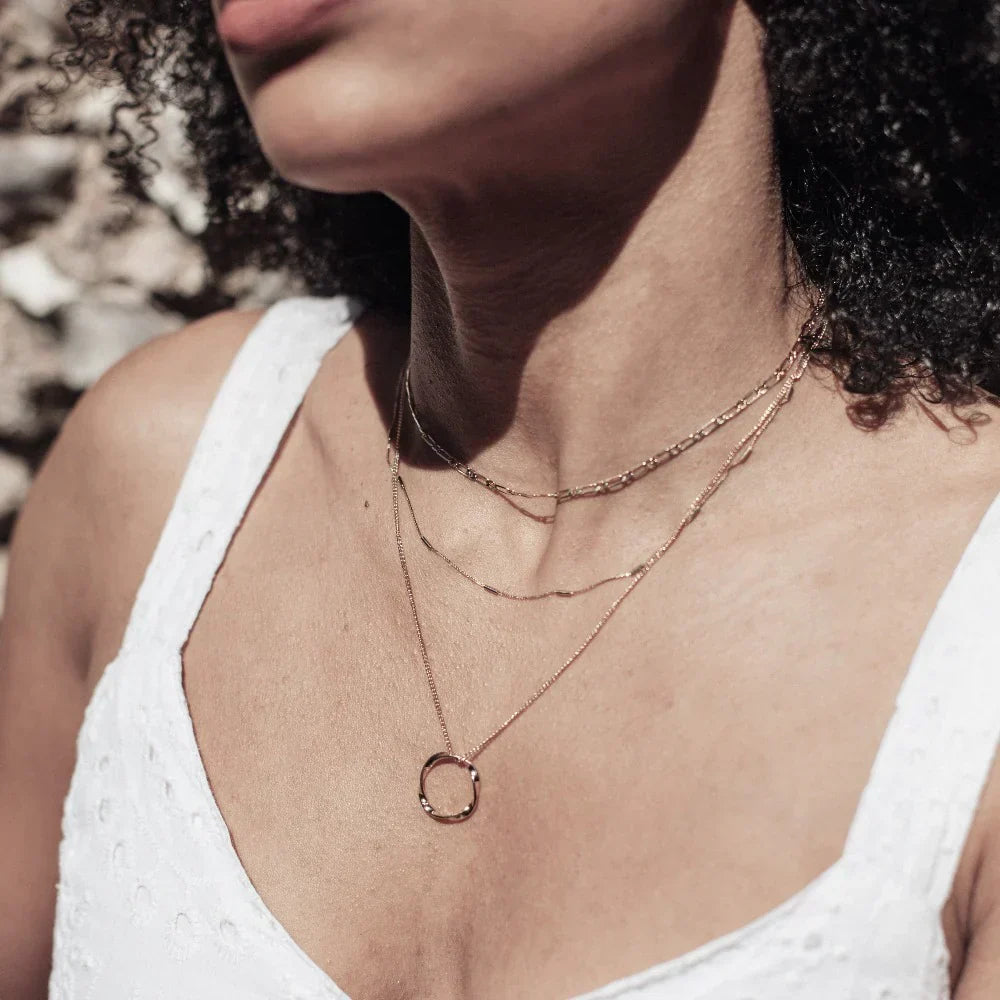 Open Cirkel Drielagen Ketting | Goud